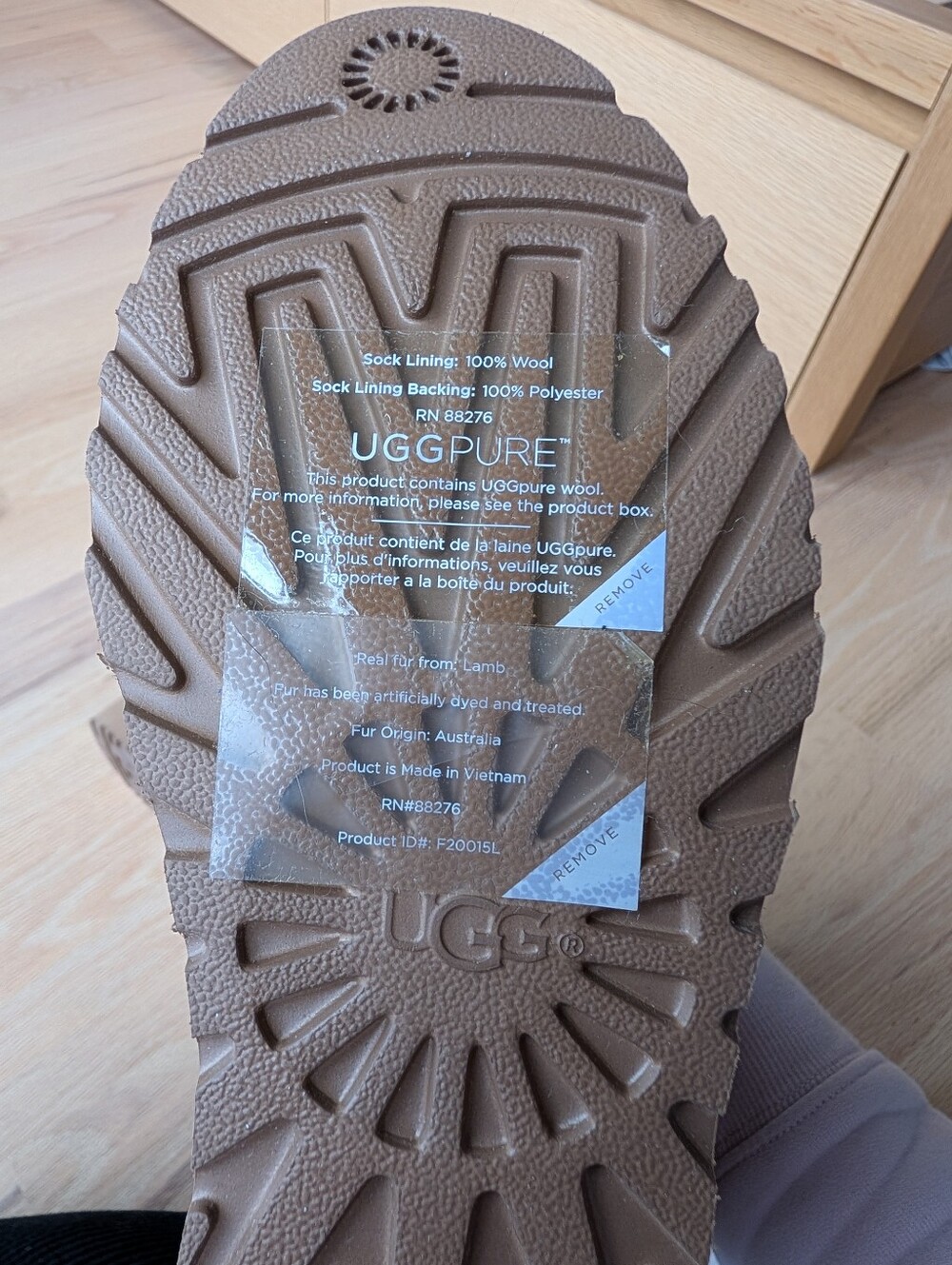 NWT - UGG Kara boots - Size 6 - Picture 6 of 6